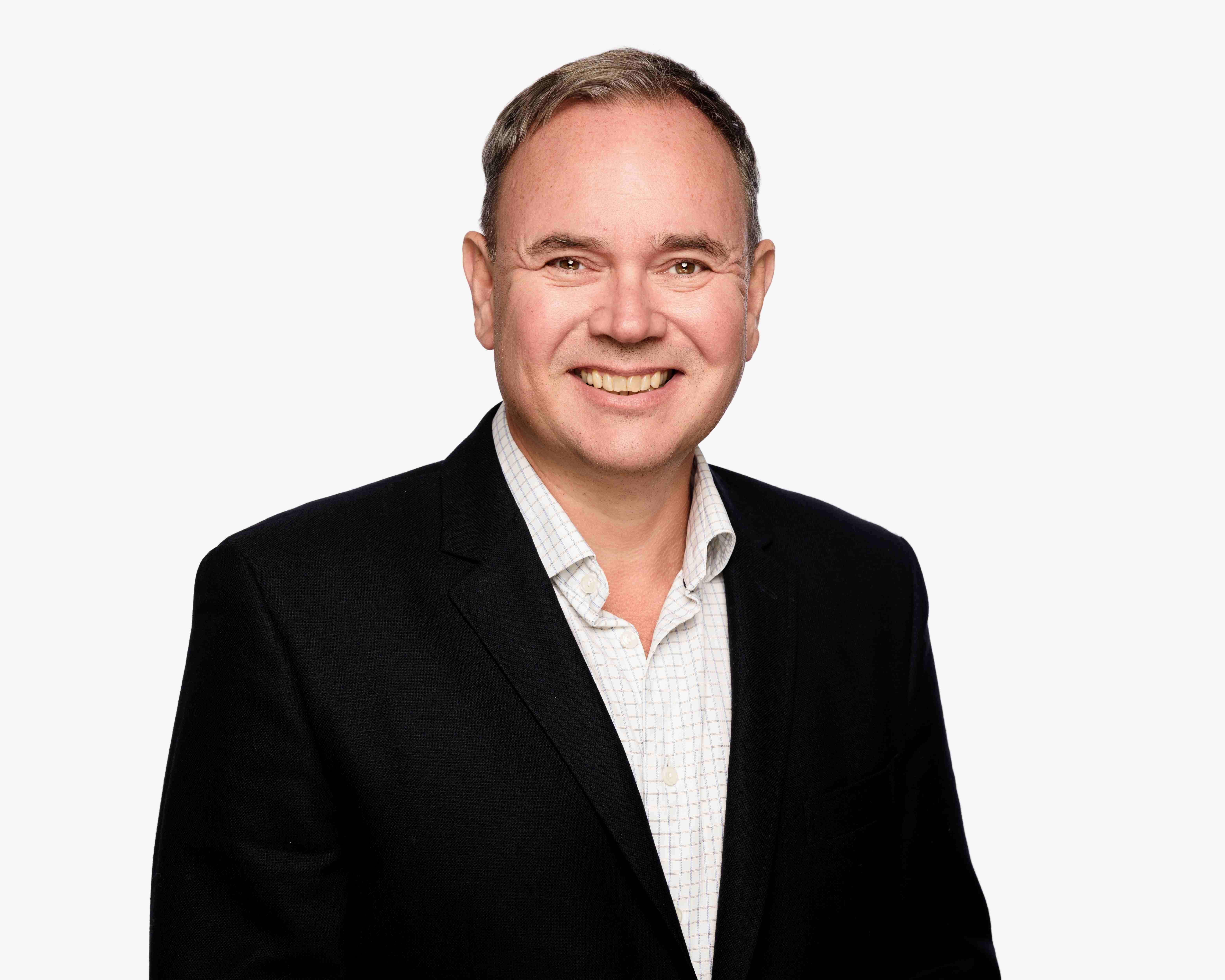 Portrait_Jon_websize_website_251010